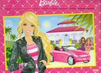Zestaw książek z kredkami. Barbie
