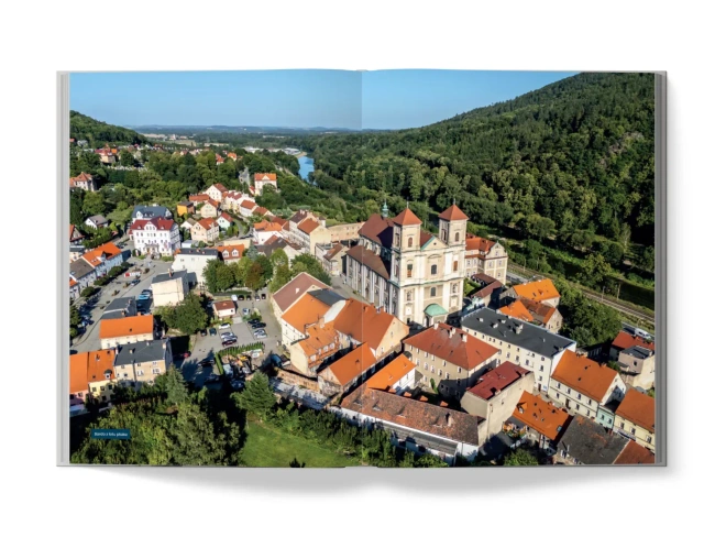 Polska. Miasta i małe miasteczka