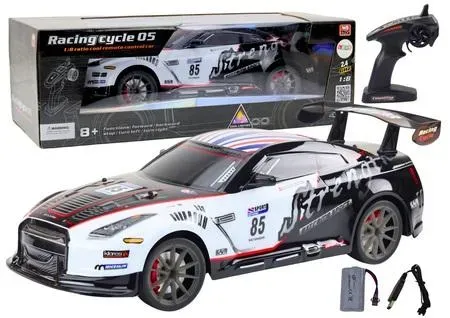 Auto sportowe RC ze światłem i dźwiękiem 1:8