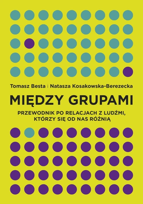 Między grupami